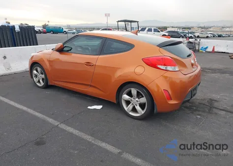 2013 Hyundai Veloster Base W/Black from USA, damaged, VIN KMHTC6AD8DU126660